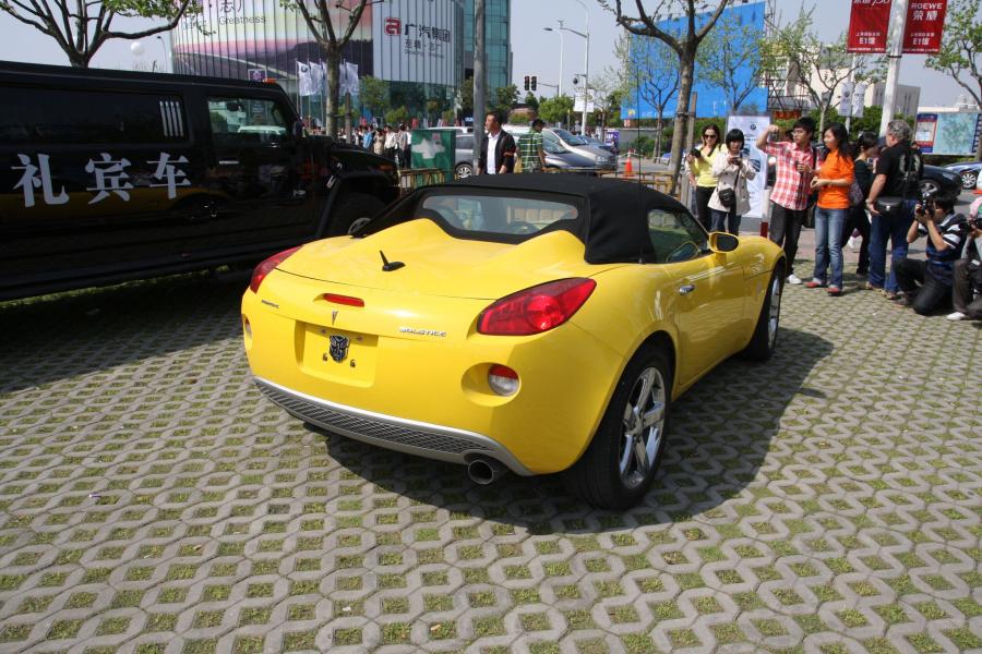  Pontiac Solstice 2006 года  (фото 34 из 126)